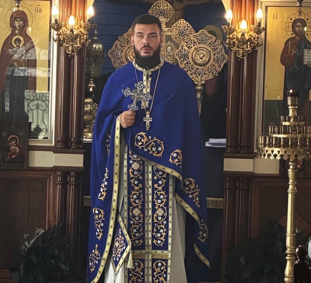 Привітання з Днем нароження протоієрея, благочинного Вікаріатства Української Православної Церкви Київського Патріархату в Австралії отеця Михайла Ніархакос-Тзіміса.